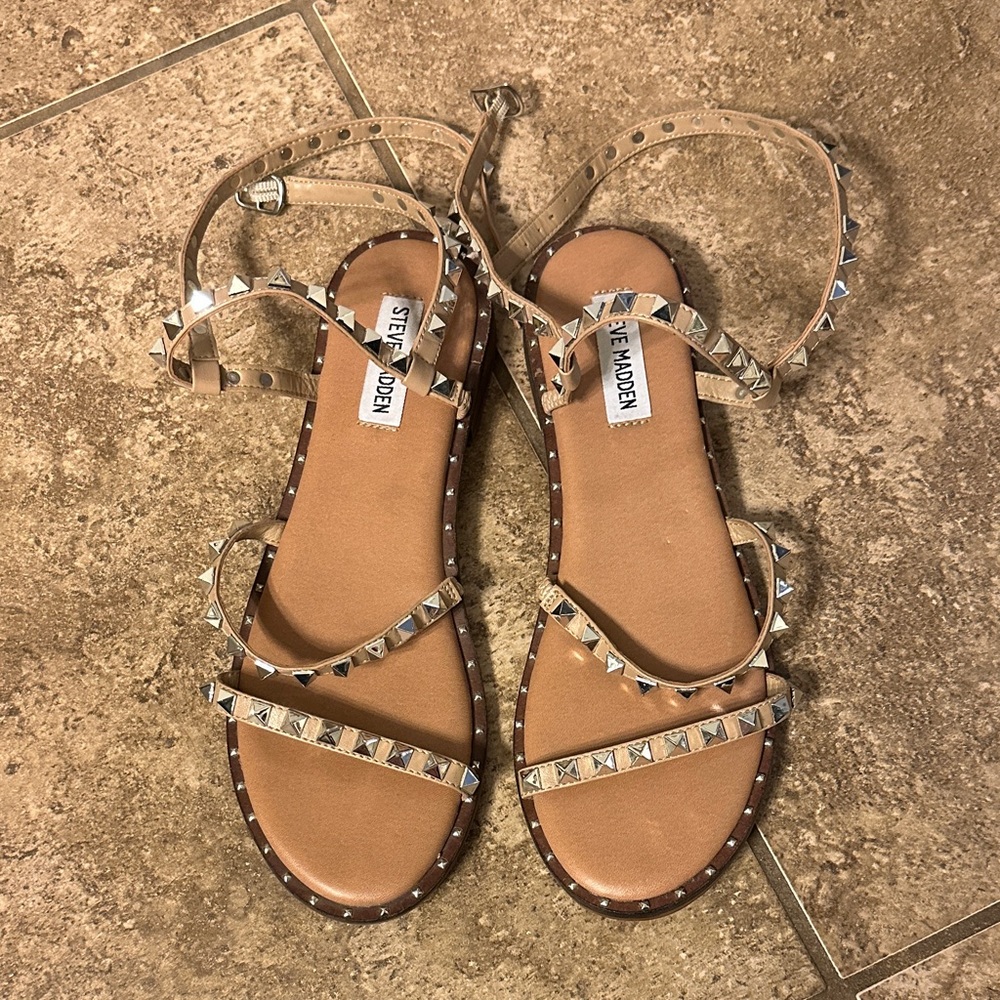 Steve Madden “Transport” Beige Studded Sandals